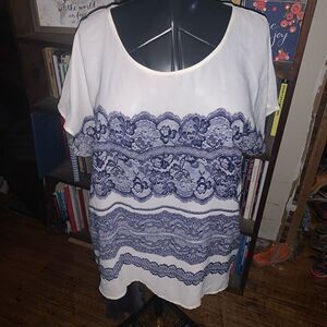 41Hawthorn Stitchfix white & blue lace print romantic flowy top